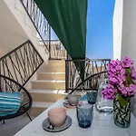 City Apartment Sweet Nora, Two Bedroom Apartment, Free Parking