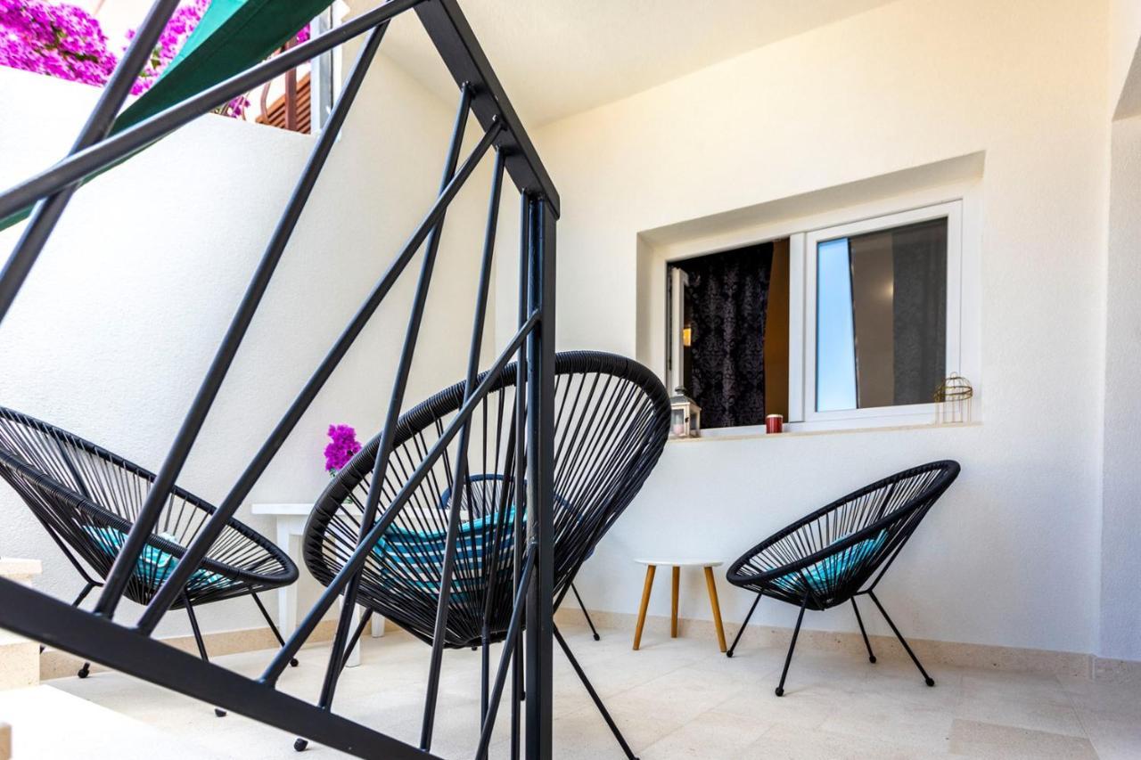 Sweet Nora, Two Bedroom Apartment, Free Parking Makarska